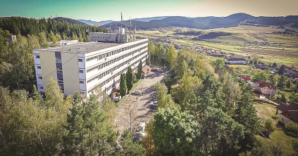 Covid–19-járványgóc miatt korlátozások lépnek életbe a csíkszeredai kórházban